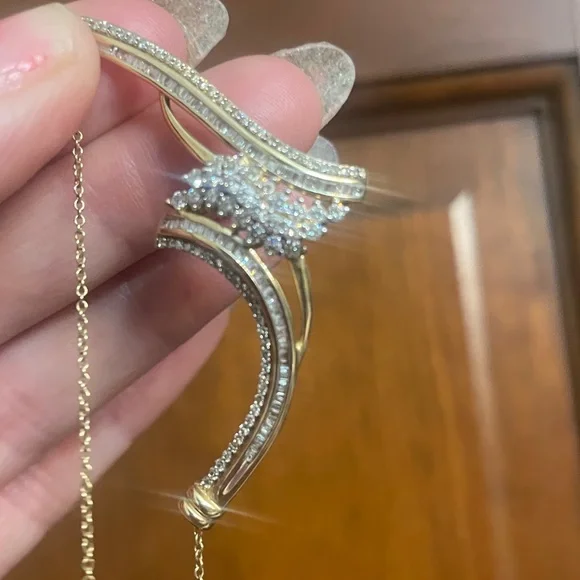 Elegant 10k gold diamond necklace